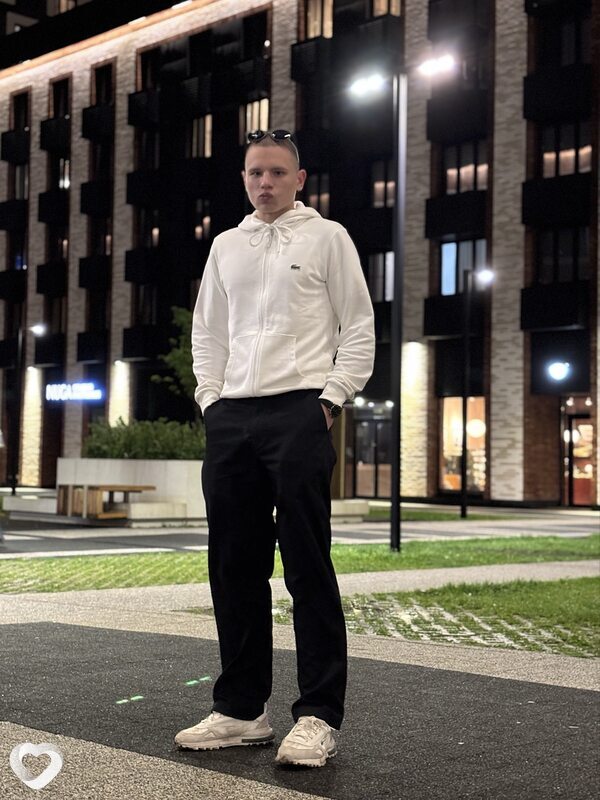Александр, 24, Москве — анкета №3843312