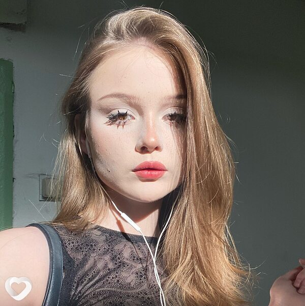 Ева, 20, Санкт-Петербурге — анкета №3843596
