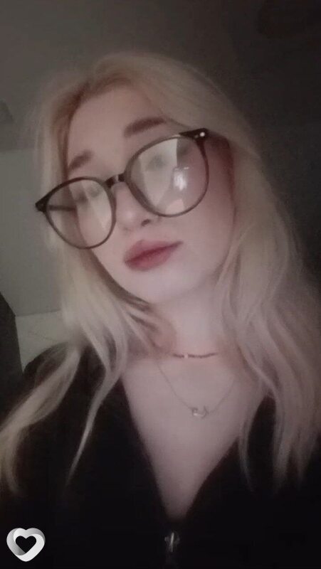 Алёна, 20, Красноярске — анкета №3845499