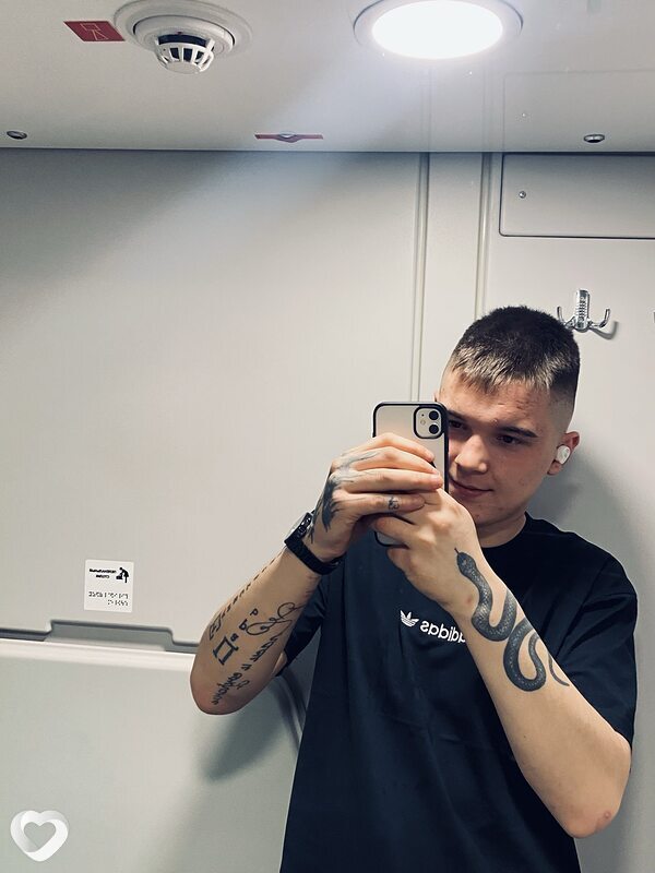 Рустам, 21, Москве — анкета №3846258