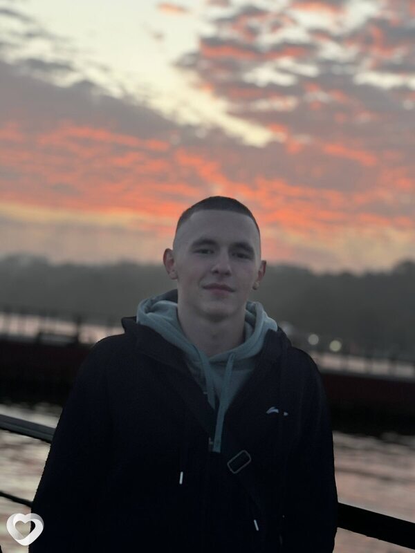 Влад, 20, Мариуполе — анкета №3846708