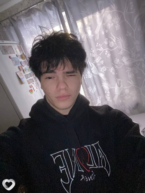 Макс, 19, Череповце — анкета №3847633
