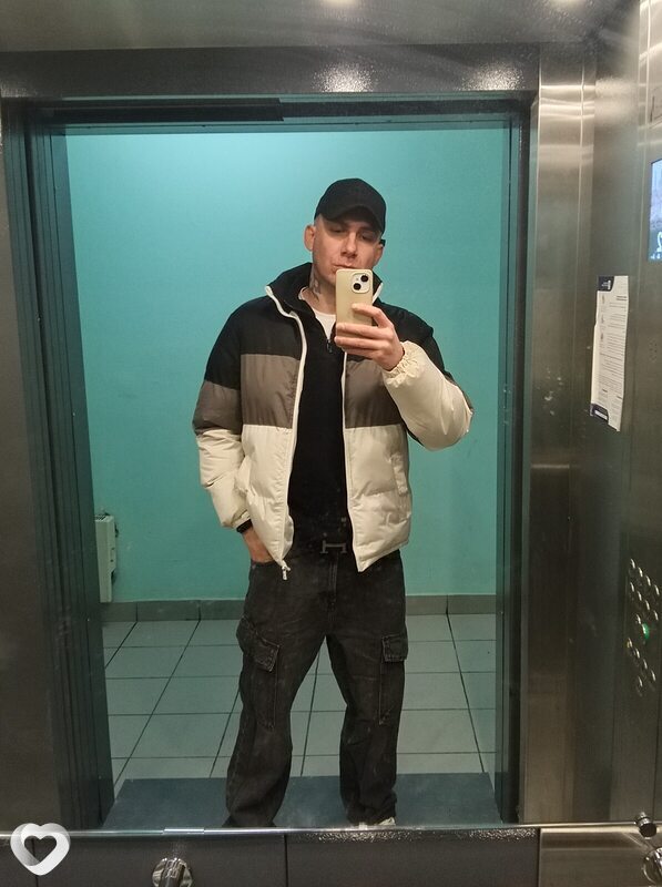 Максим, 32, Москве — анкета №3847297