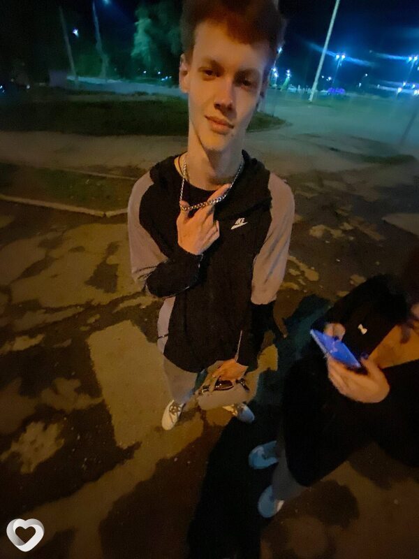 Даня, 18, Балакове — анкета №3847534