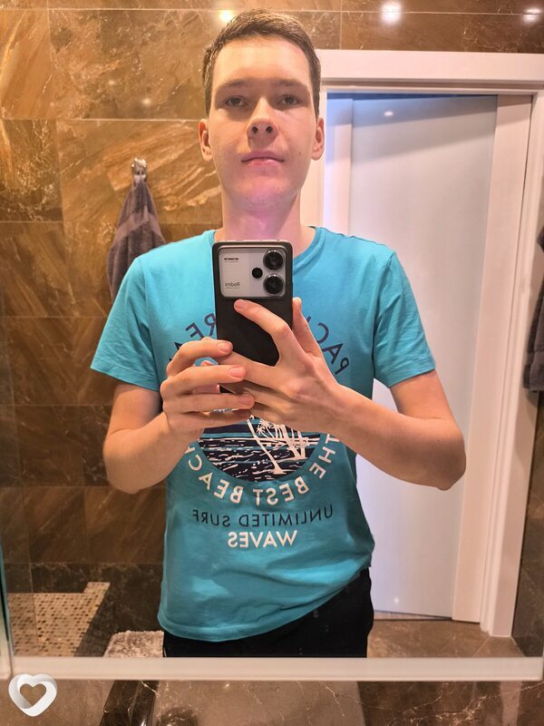 Максим, 20, Санкт-Петербурге — анкета №3847537
