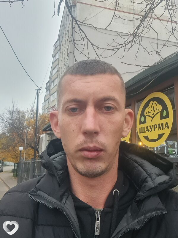 Рома, 29, Харькове — анкета №3847950