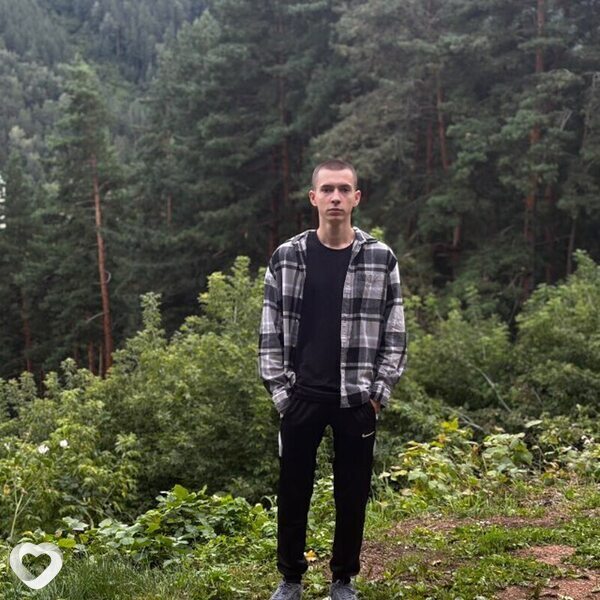 Артëм, 22, Барнауле — анкета №3848168