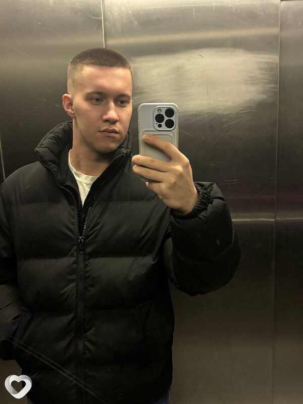 Максим, 23, Москве — анкета №3848468