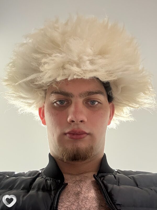 Андрей, 19, Волжском — анкета №3849857