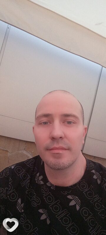 Артем, 42, Стаханове — анкета №3849767