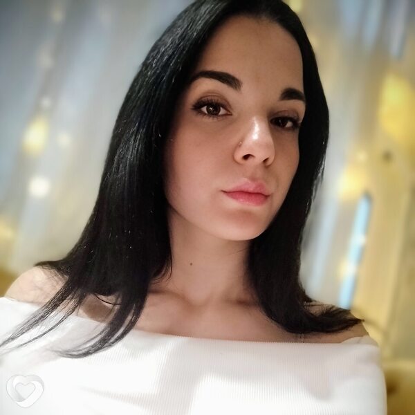 Карина, 18, Ульяновске — анкета №3850592