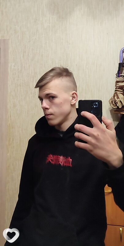 Леонид, 20, Пскове — анкета №3850708