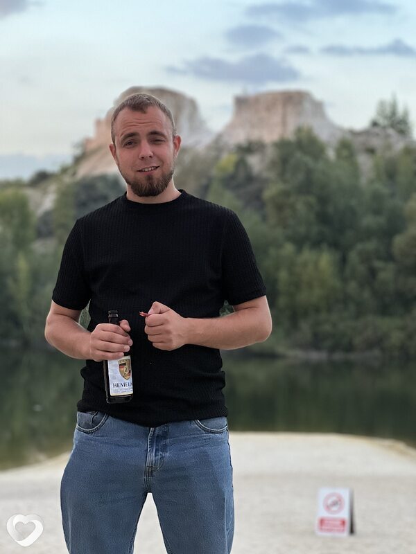 Виталик, 23, Воронеже — анкета №3851493