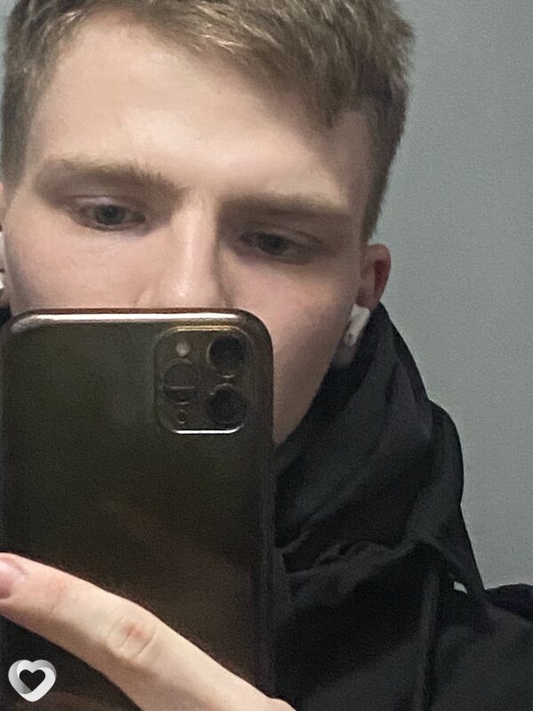 Александр, 21, Красноярске — анкета №3851631