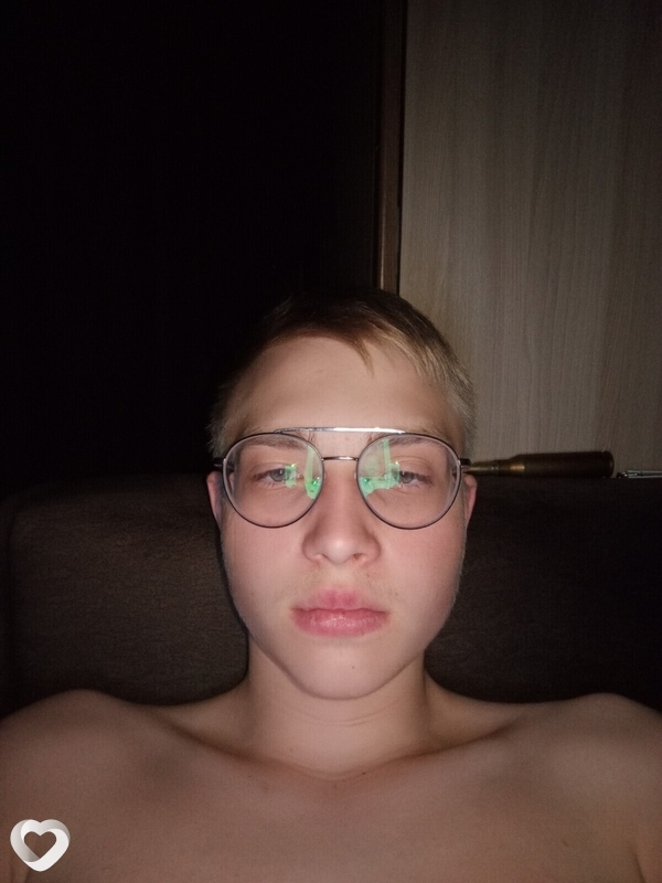 Илья, 18, Нижнеудинске — анкета №3852577