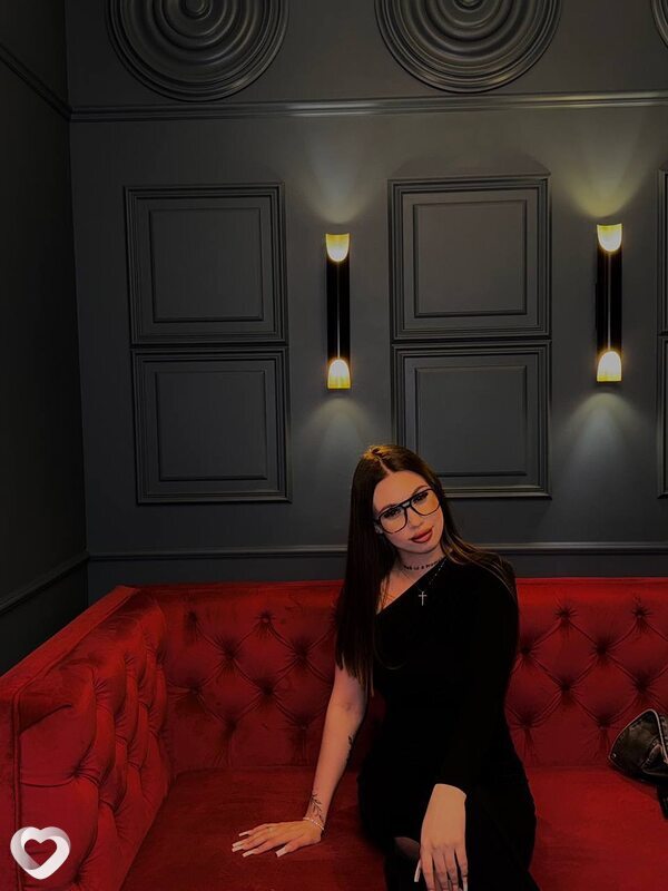 Екатерина, 18, Новосибирске — анкета №3853521