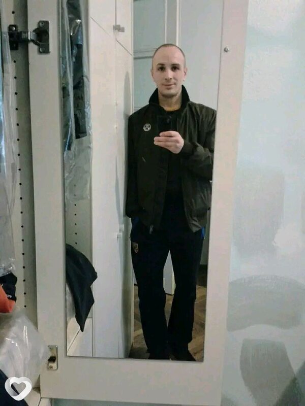 Miki, Попельня