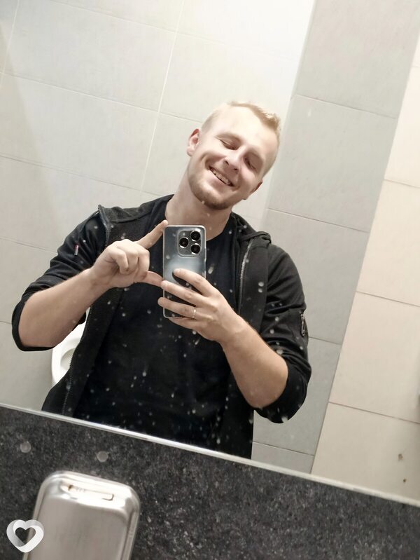 Виталий, 22, Иванове — анкета №3854356