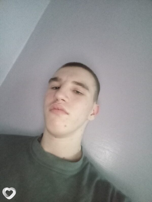 Артур, 20, Хабаровске — анкета №3854771