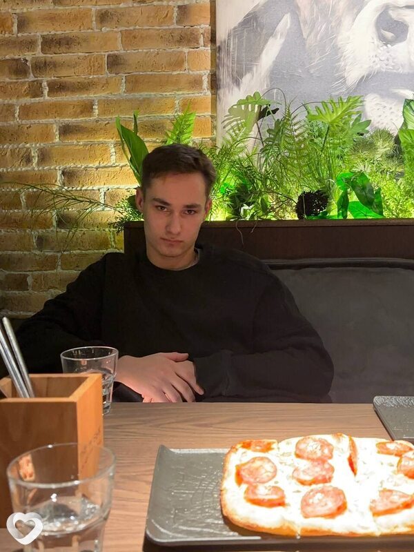Матвей, 21, Туле — анкета №3855396
