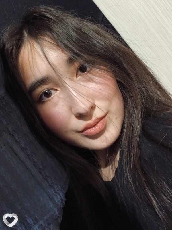 Карина, 19, Омске — анкета №3855868