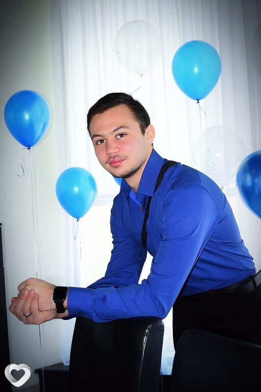 Максим, 23, Луге — анкета №3857778