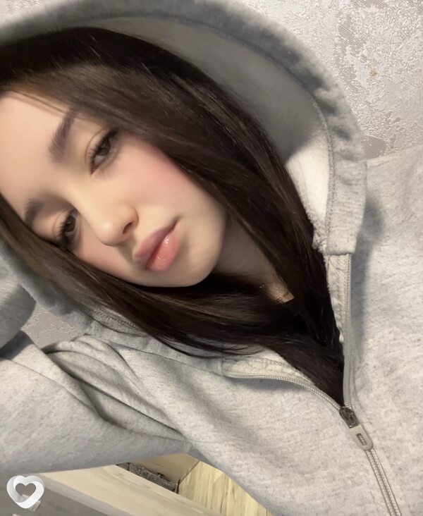 Полина, 19, Красноярске — анкета №3857671