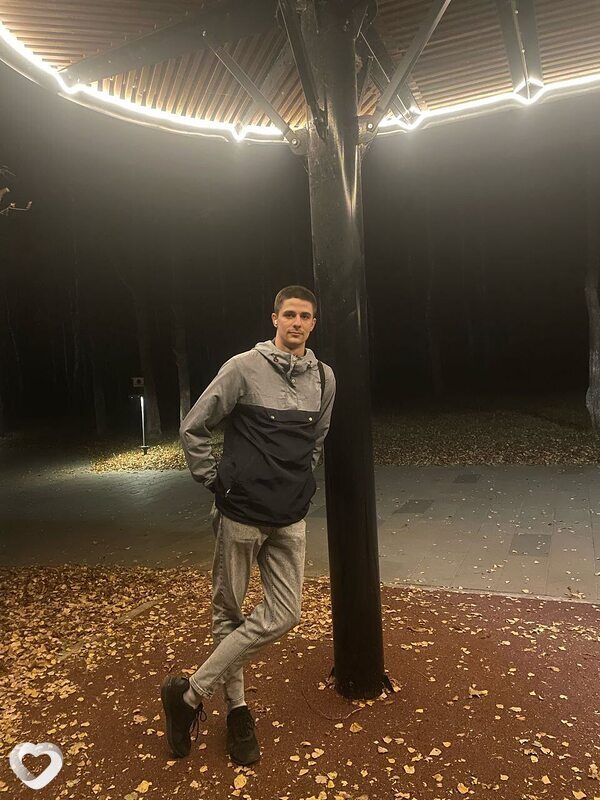 Александр, 23, Железногорске — анкета №3857365
