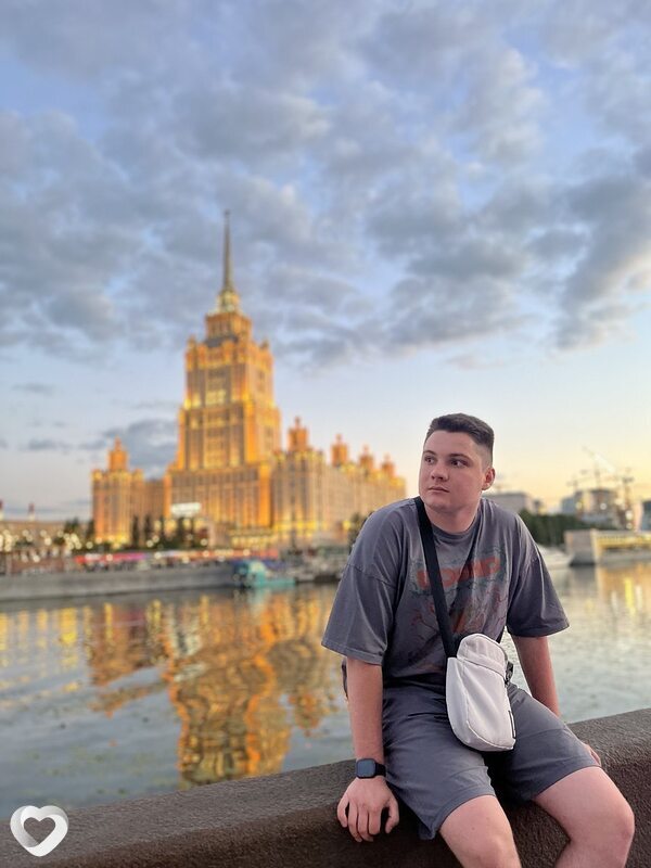 Илья, 24, Москве — анкета №3857973