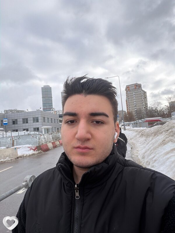 Паша, 19, Москве — анкета №3858176