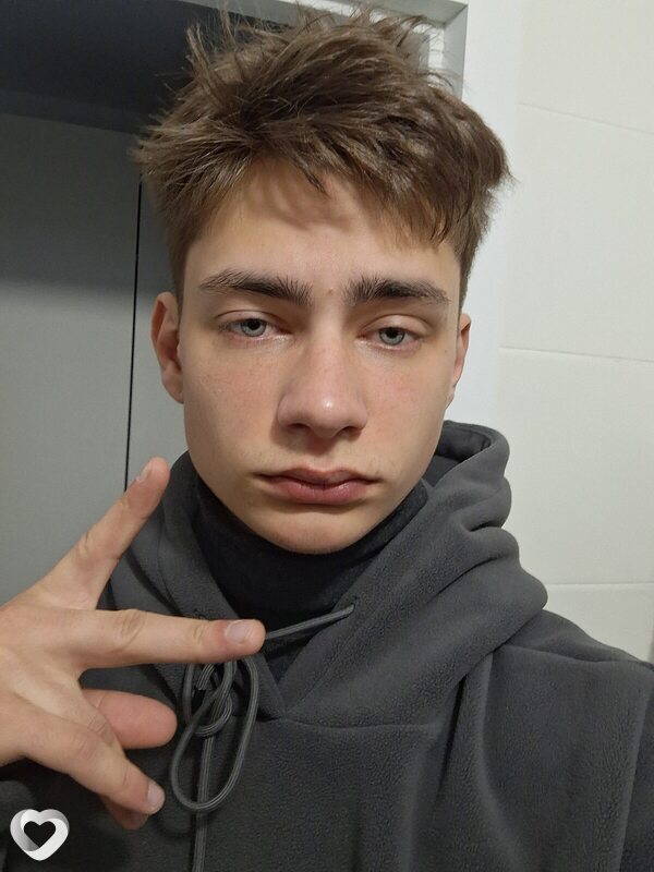 Даня, 21, Пскове — анкета №3858465