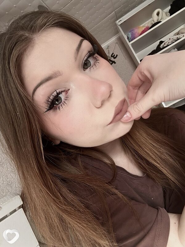 Арина, 18, Новосибирске — анкета №3858756