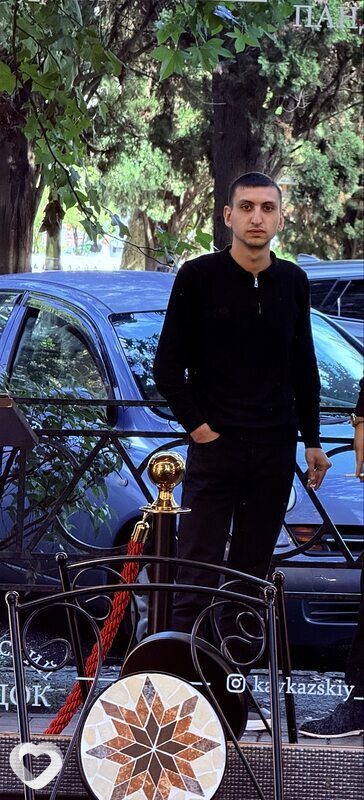 Аик, 26, Ялте — анкета №3859207