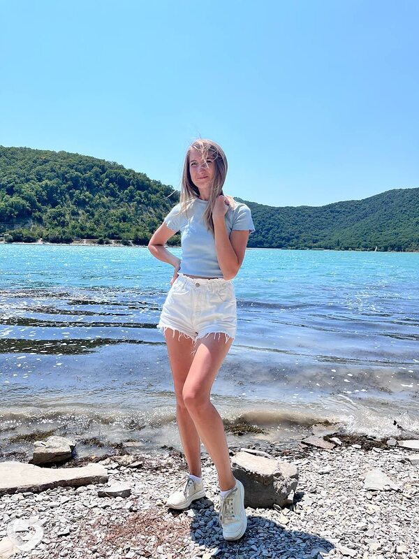 Нина, 32, Новосибирске — анкета №3859689