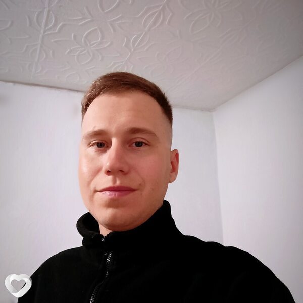 Валерий, 28, Артеме — анкета №3859503