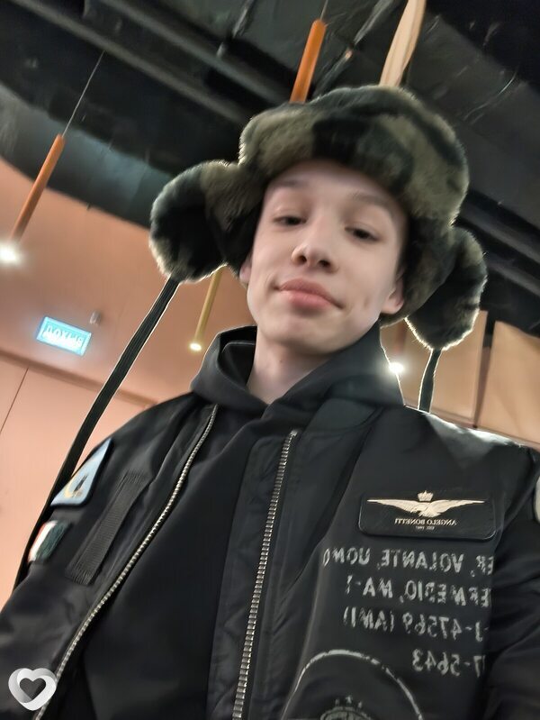 Павел, 18, Москве — анкета №3859922