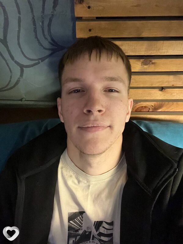 Илья, 22, Кемерове — анкета №3860352