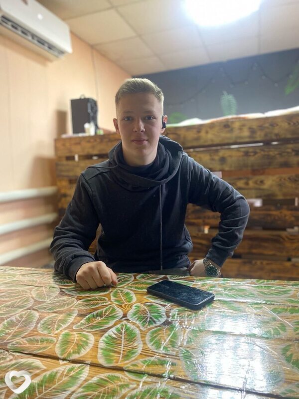 Иван, 19, Екатеринбурге — анкета №3860803