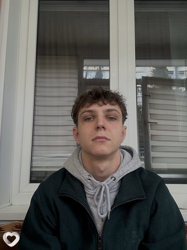 Иван, 25, Ялте — анкета №3860893