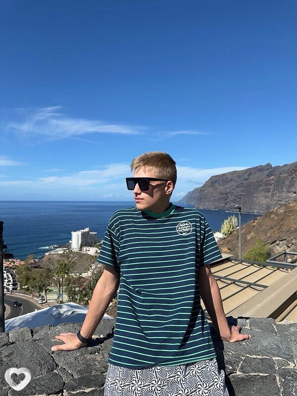 Иванас, 21, Москве — анкета №3860738