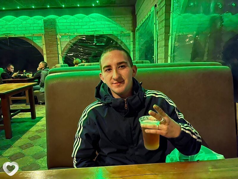 Александр, 22, Снежном — анкета №3861117