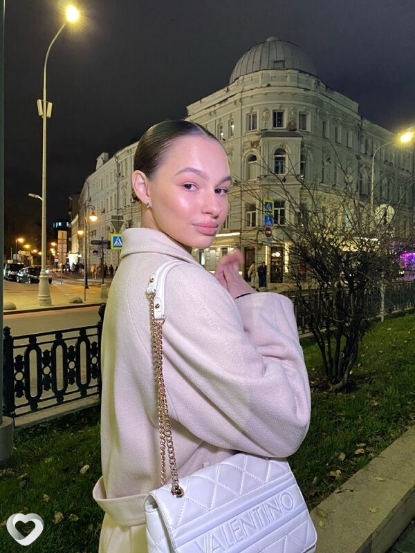 Каролина, 18, Санкт-Петербурге — анкета №3861140
