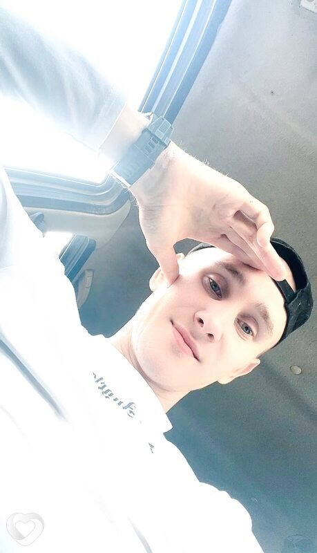 Александр, 28, Азове — анкета №3861346