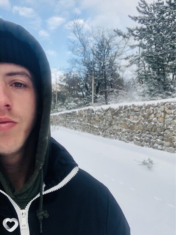 Денис, 23, Ялте — анкета №3861549
