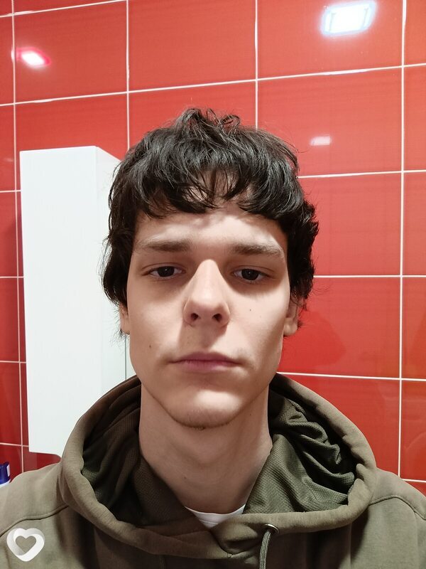 Максим, 19, Минске — анкета №3862058