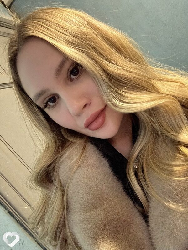 Элина, 21, Санкт-Петербурге — анкета №3862180