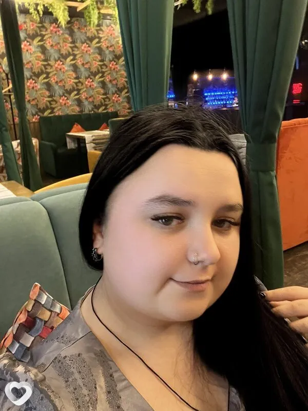 Ксюша, 22, Барнауле — анкета №3863232