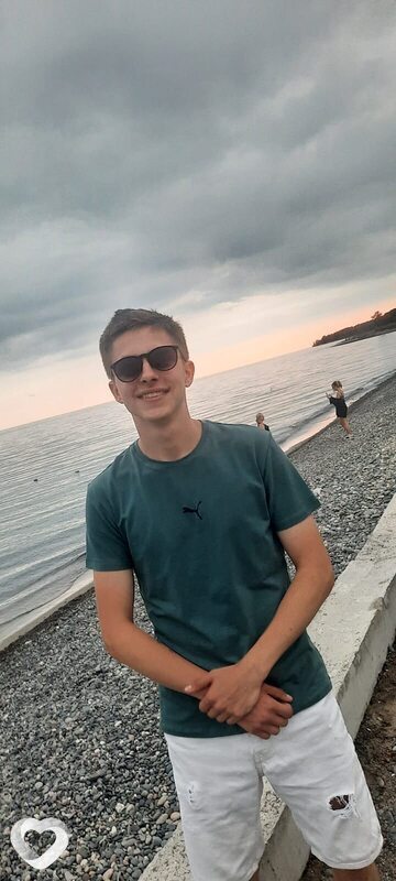 Толя, 25, Ижевске — анкета №3863173