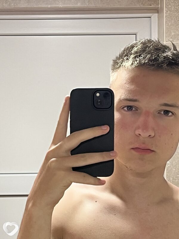 Алексей, 21, Саратове — анкета №3863735