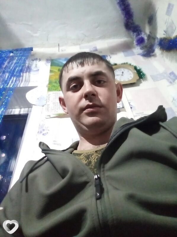 Санёк, 24, Ленинске-Кузнецком — анкета №3865777